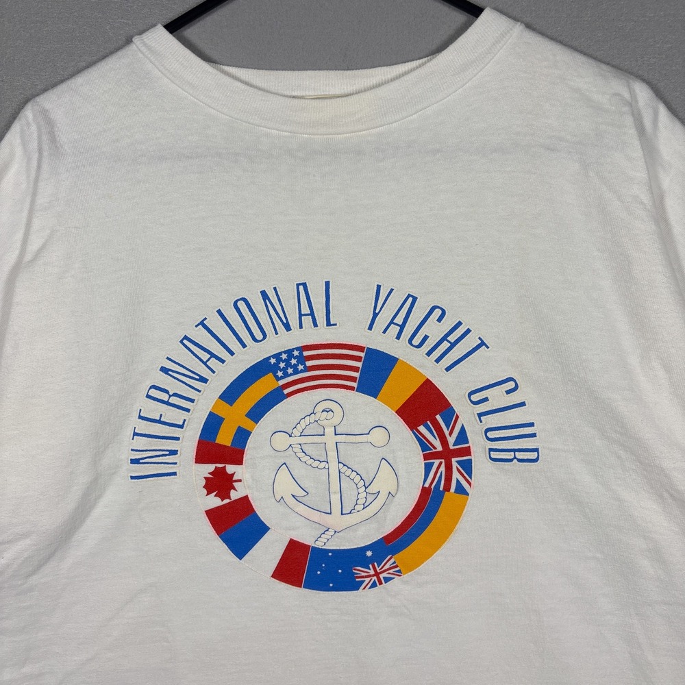 Vintage International Yacht Club XL T-Shirt Nautical Crest Puff Print